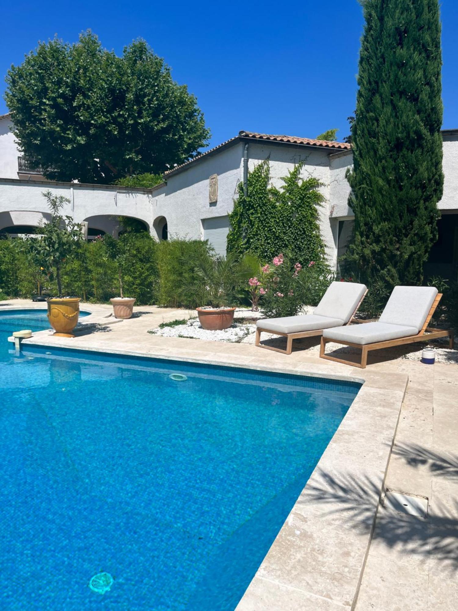 Le Mas Angelussi - Le Clos Du Soleil Salon-de-Provence Exterior foto